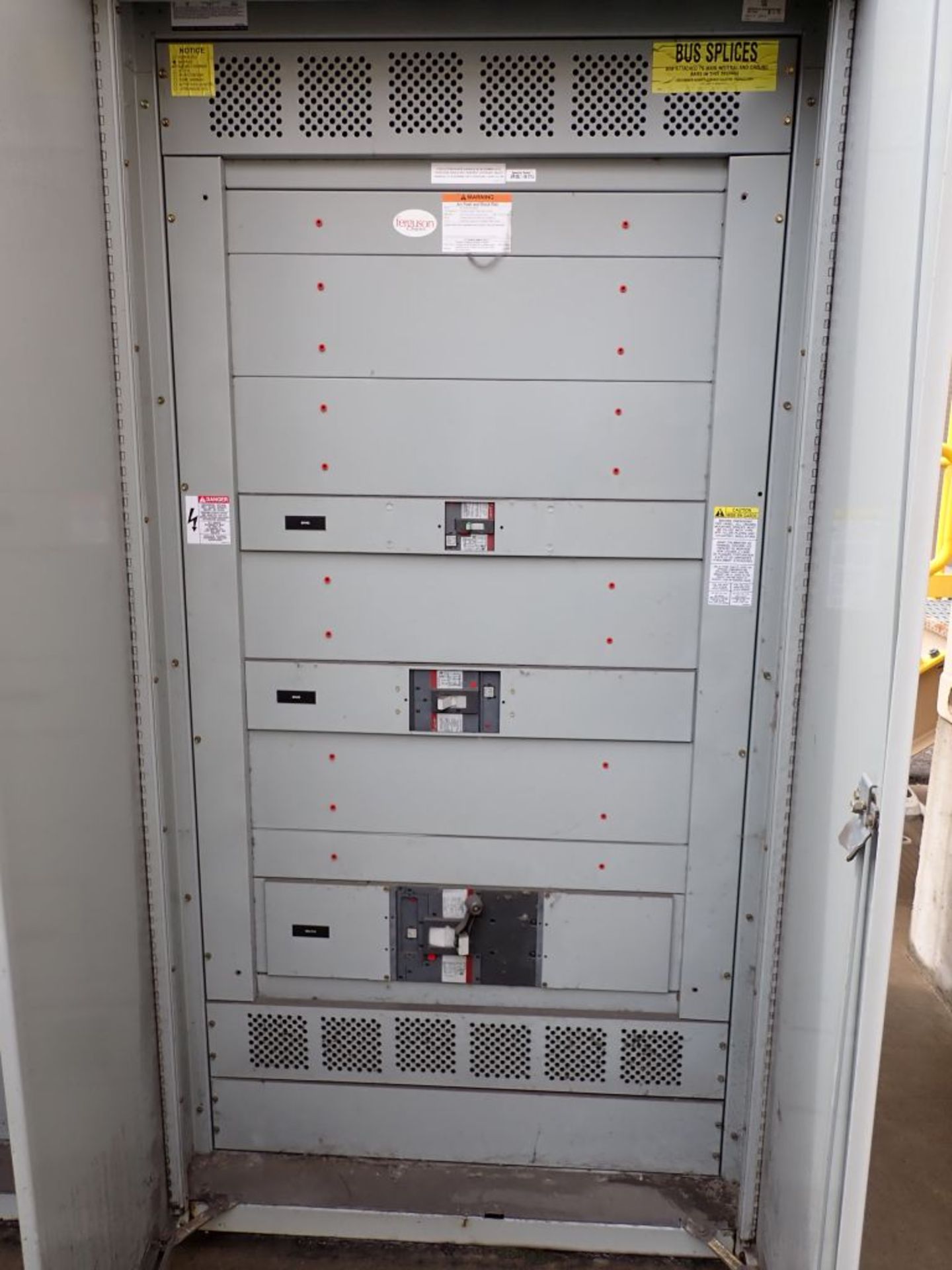 GE 4000A Switchgear - Image 14 of 21