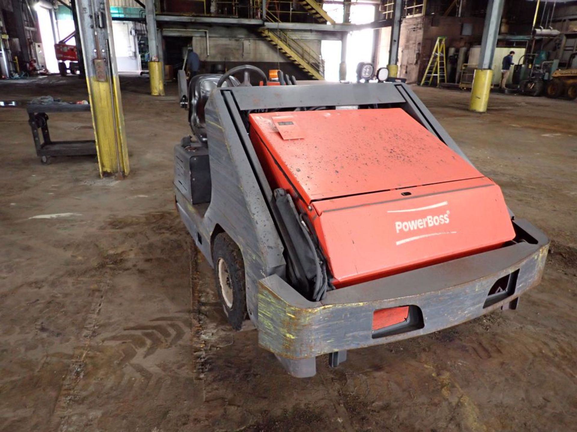 Power Boss Armadillo 9XR Floor Sweeper - Image 2 of 9