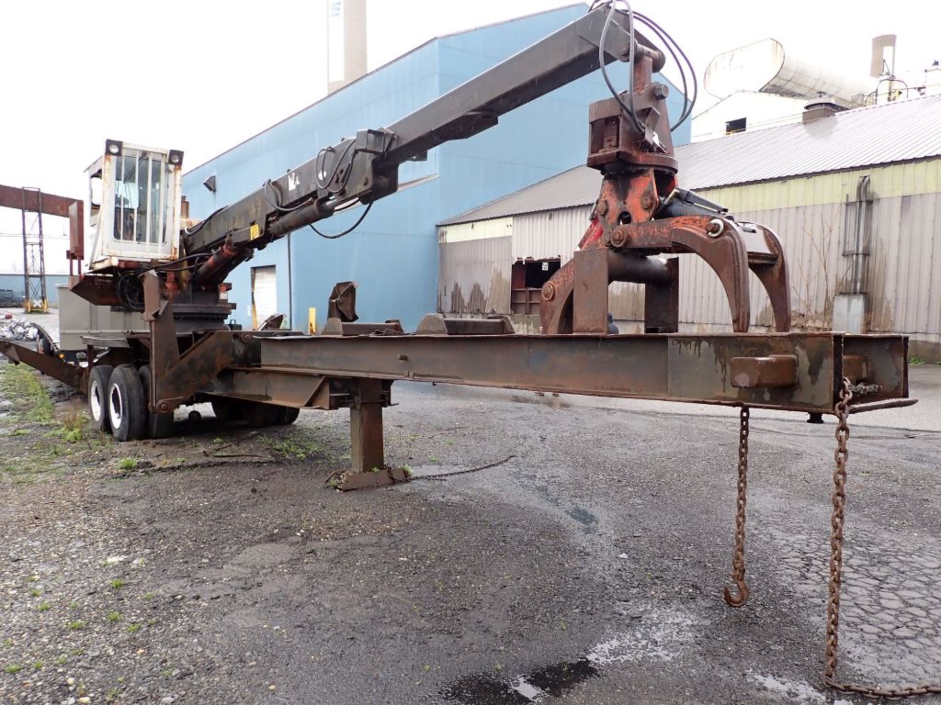 Hood 2400 Trailer Log Loader w/John Deere Engine - Image 2 of 27