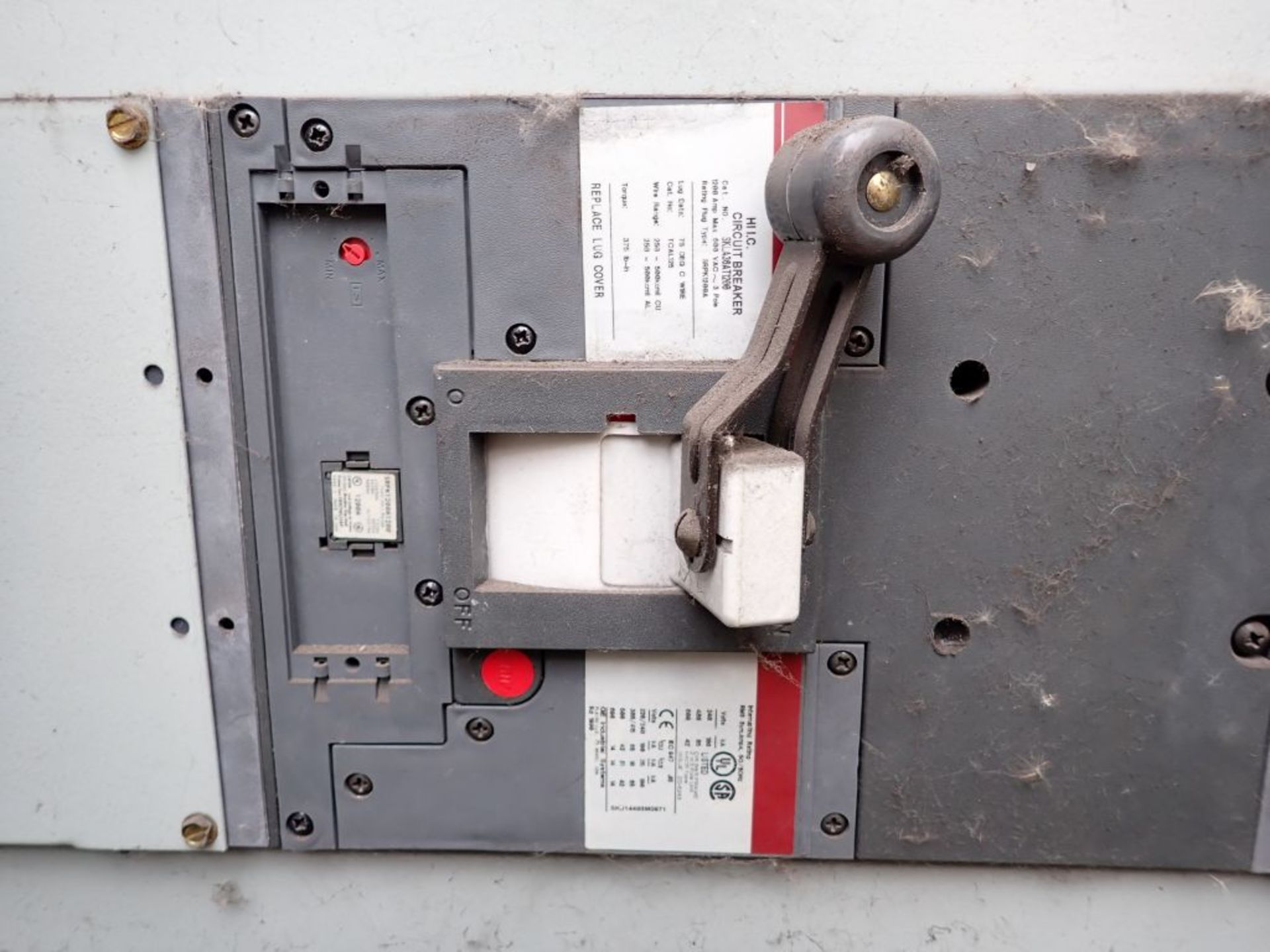 GE 4000A Switchgear - Image 17 of 21