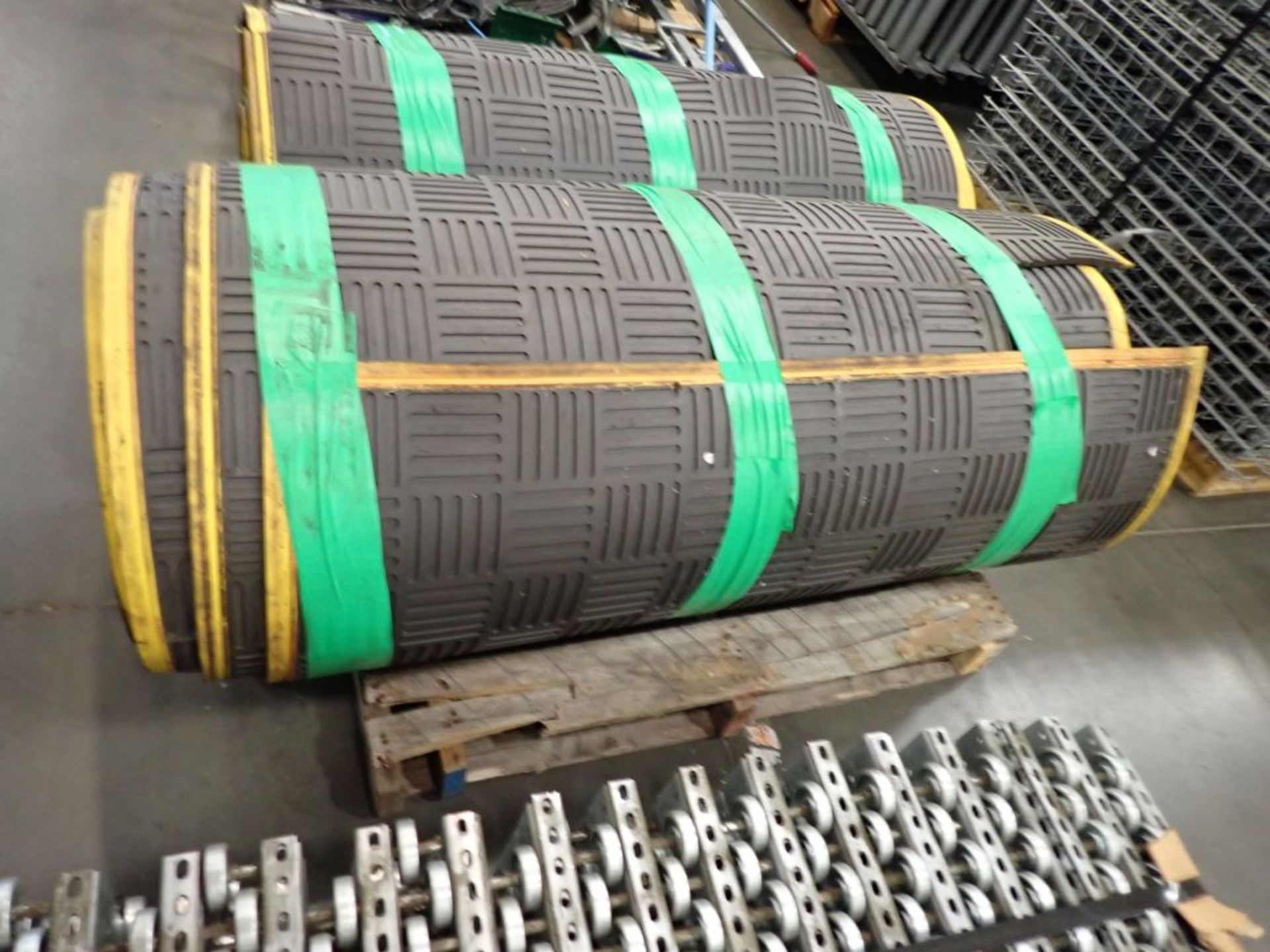 Lot of (2) 48" Antifatigue Mats - Image 2 of 3