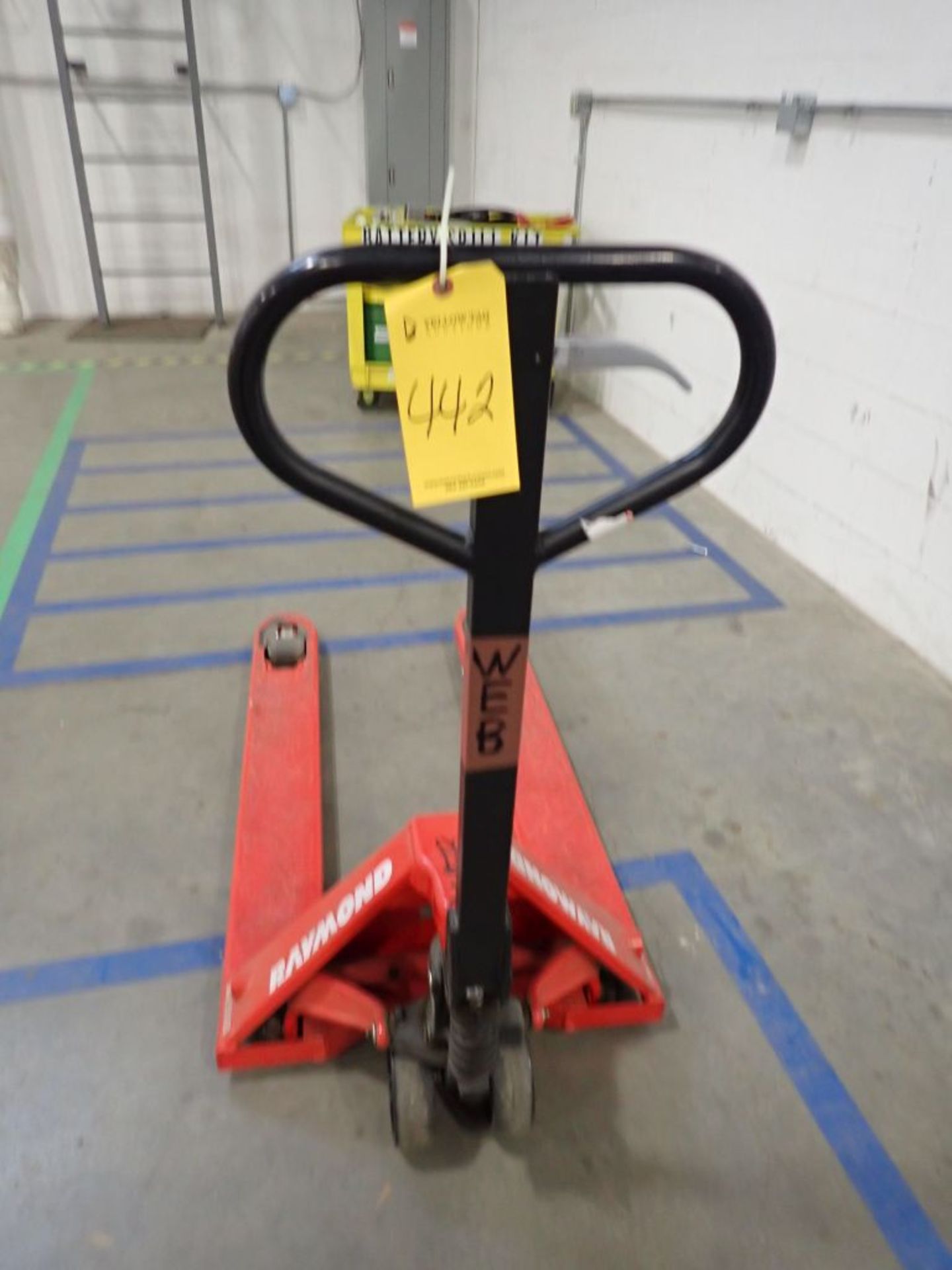 Raymond Pallet Jack - Image 3 of 6