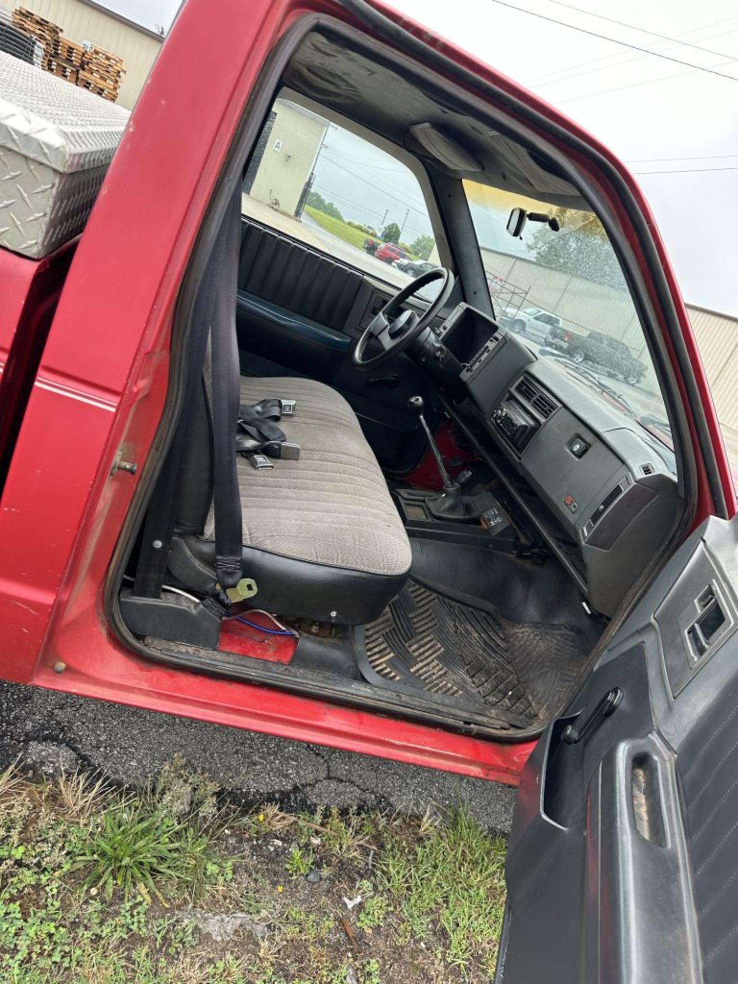 1990 Chevrolet S10 Pickup Truck - Image 8 of 14