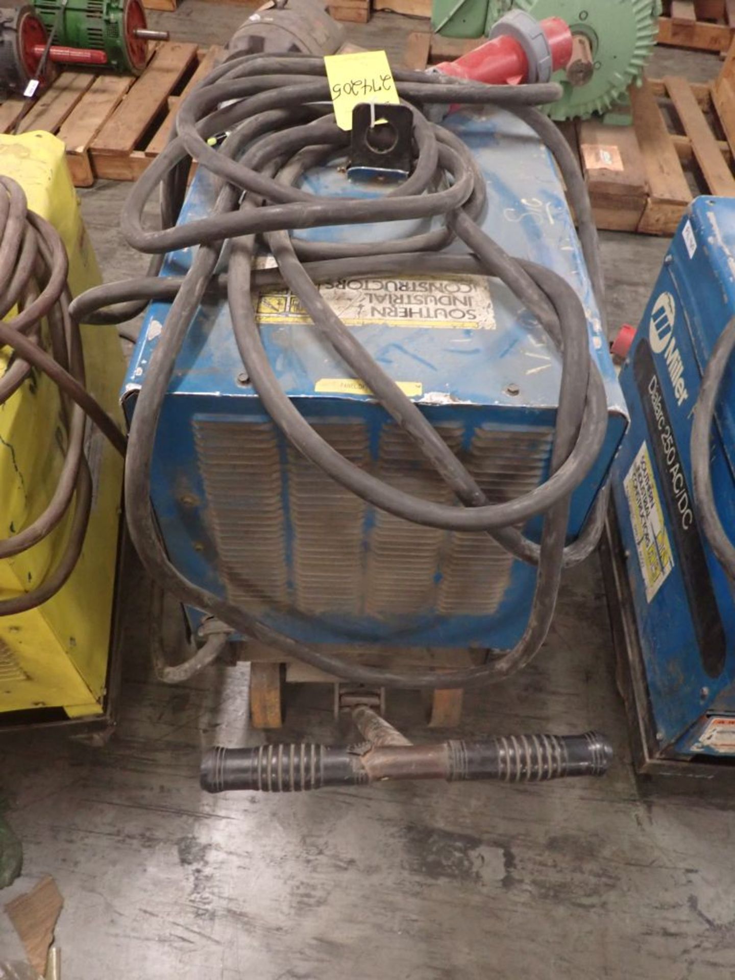 Miller Welding Power Source - Image 4 of 10