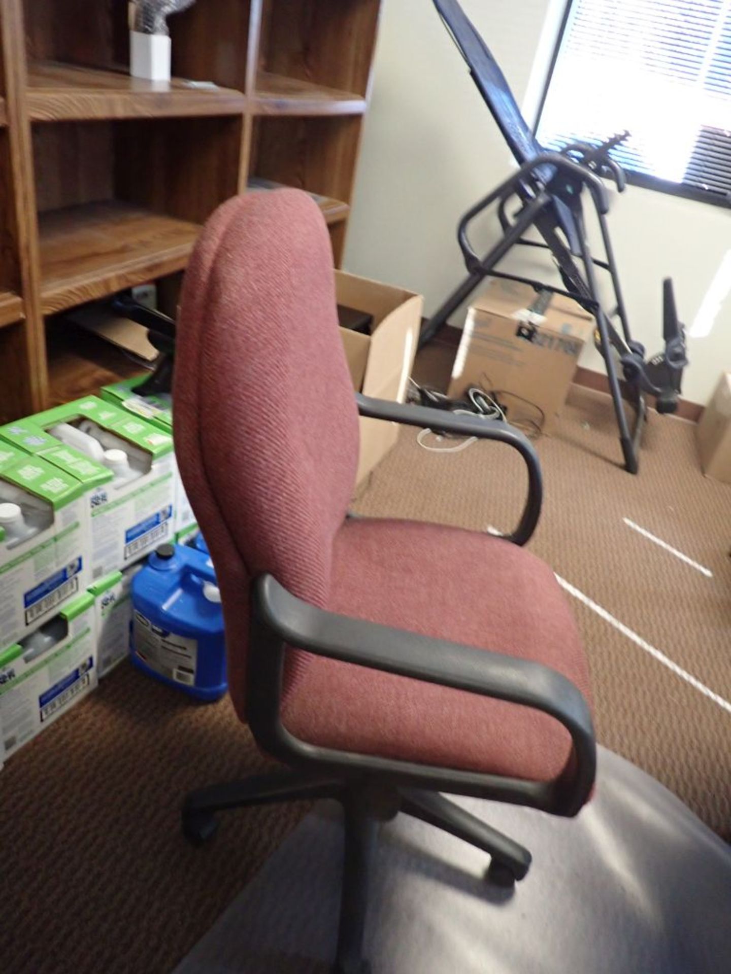 Lot of Conference Room Contents - Image 4 of 6