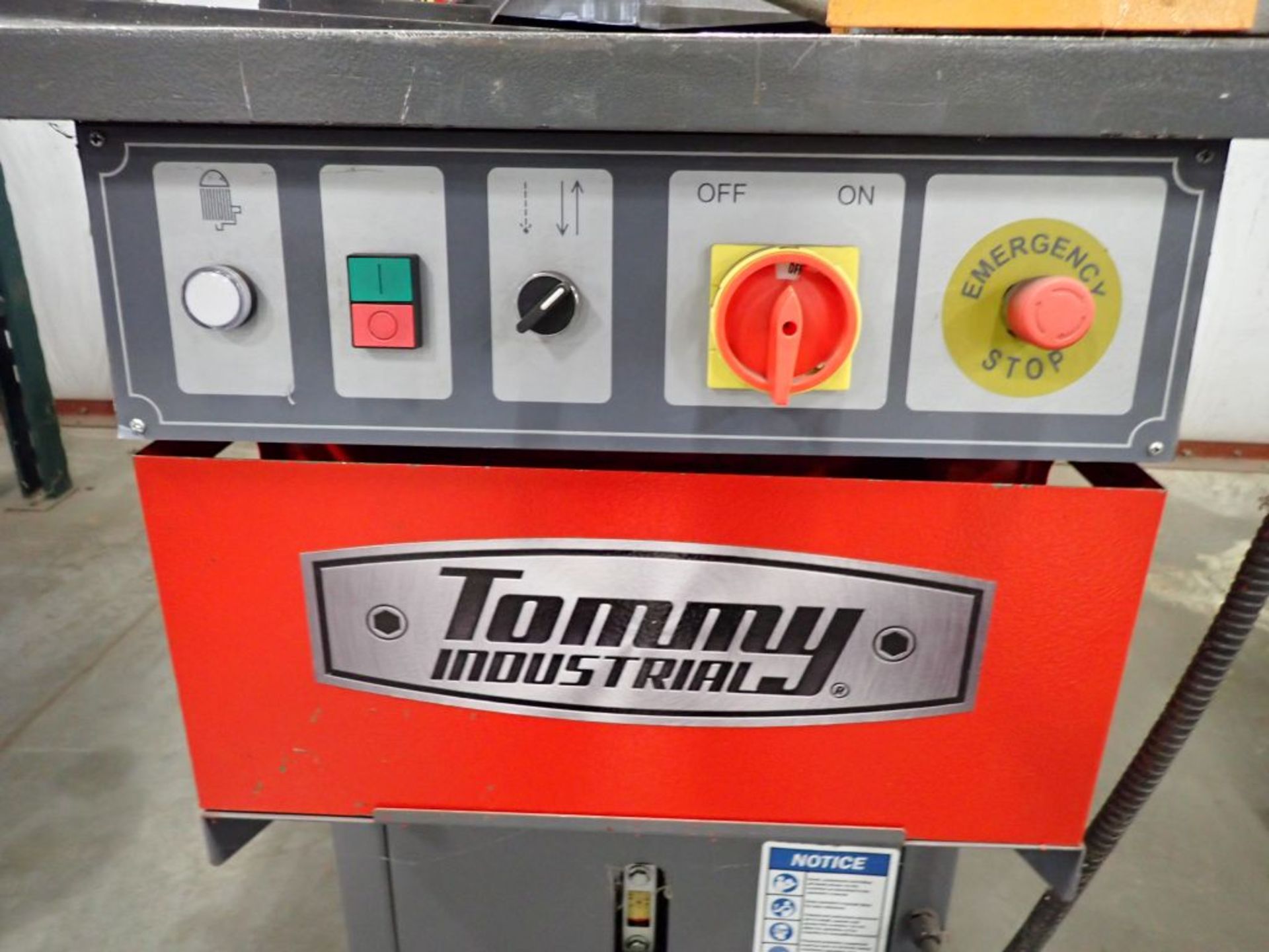 Tommy Industrial Hydraulic Corner Notcher - Image 7 of 9