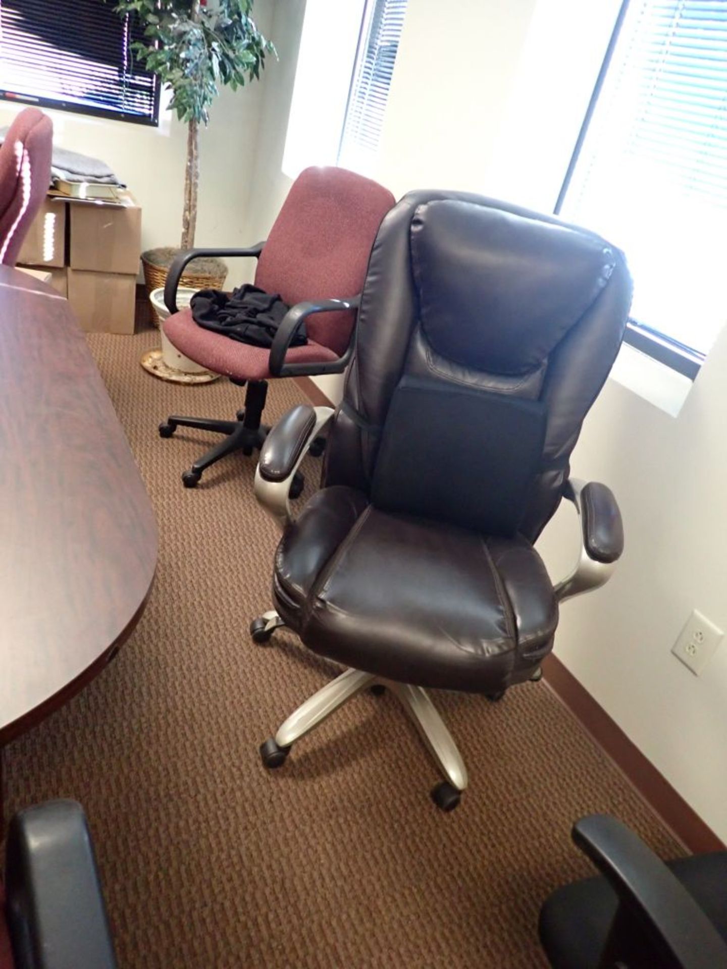 Lot of Conference Room Contents - Image 3 of 6