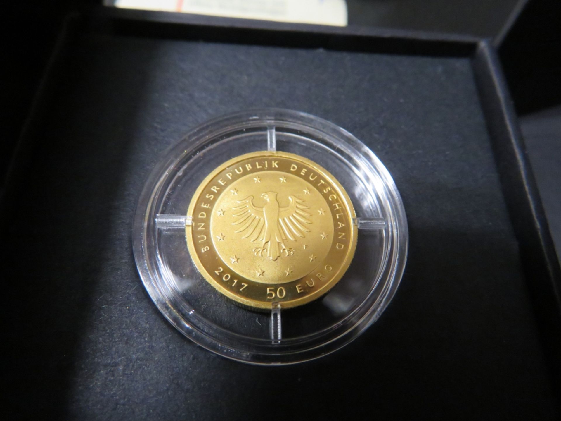 Goldmünze (Goldeuro), 50 Euro, Lutherrose, 2017 F, Gold 999,9/000, 7,78 g (1/4 OZ), Aufl. 150.000 E - Image 2 of 3