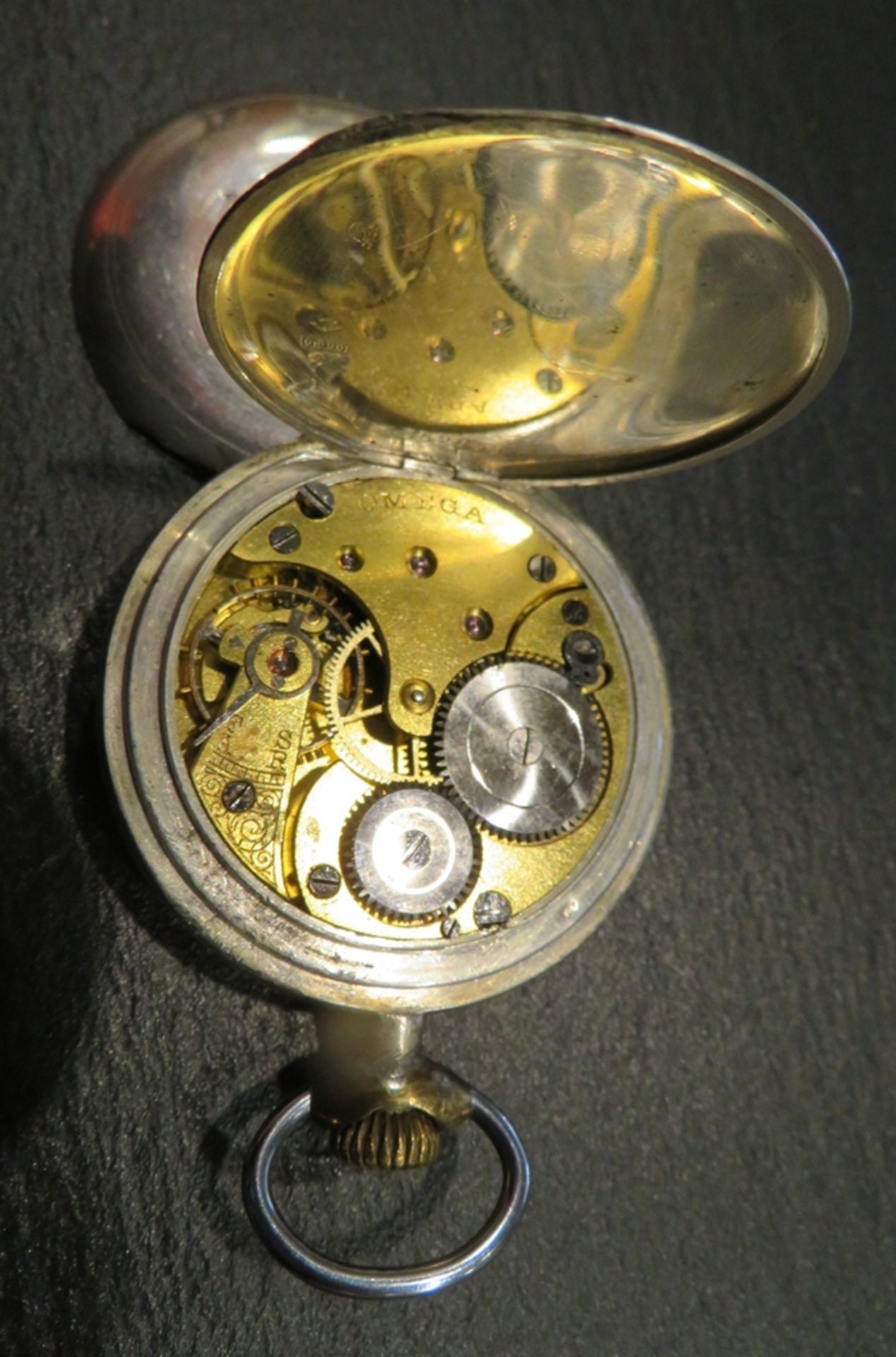 Taschenuhr, Omega, um 1900, Gehäuse Silber 800/000, punziert, Rückendeckel lose, Werk läuft an, Zif - Bild 4 aus 4