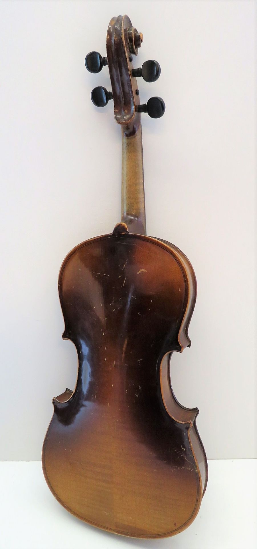Alte Geige, Etikett "Ladislav F. Prokop 1929", Gebrauchsspuren, 56 x 20 x 6 cm. - Bild 2 aus 2