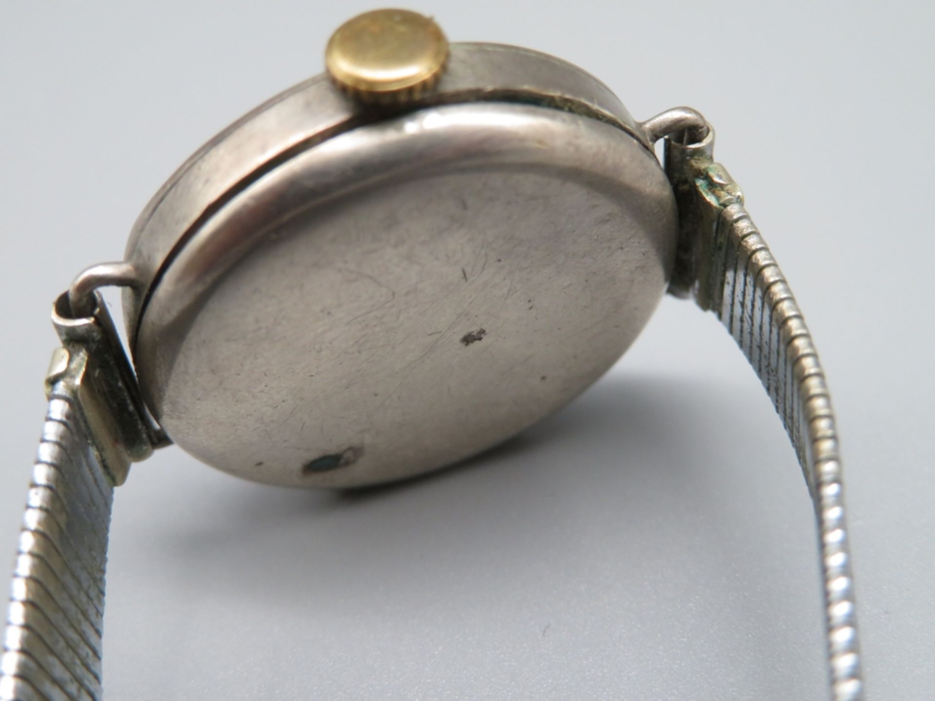 DAU, um 1920, Silber 800/000, punziert, Ankerwerk, Metallglieder-Armband, Verzierungen in Thula-Sil - Image 2 of 2
