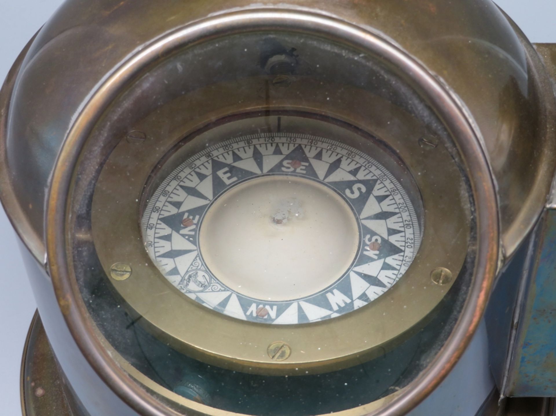 Schiffskompass, Sirius, 1. Hälfte 20. Jahrhundert, Gehäuse Messing, intakt, h 25 cm, d 28 cm. - Bild 2 aus 2
