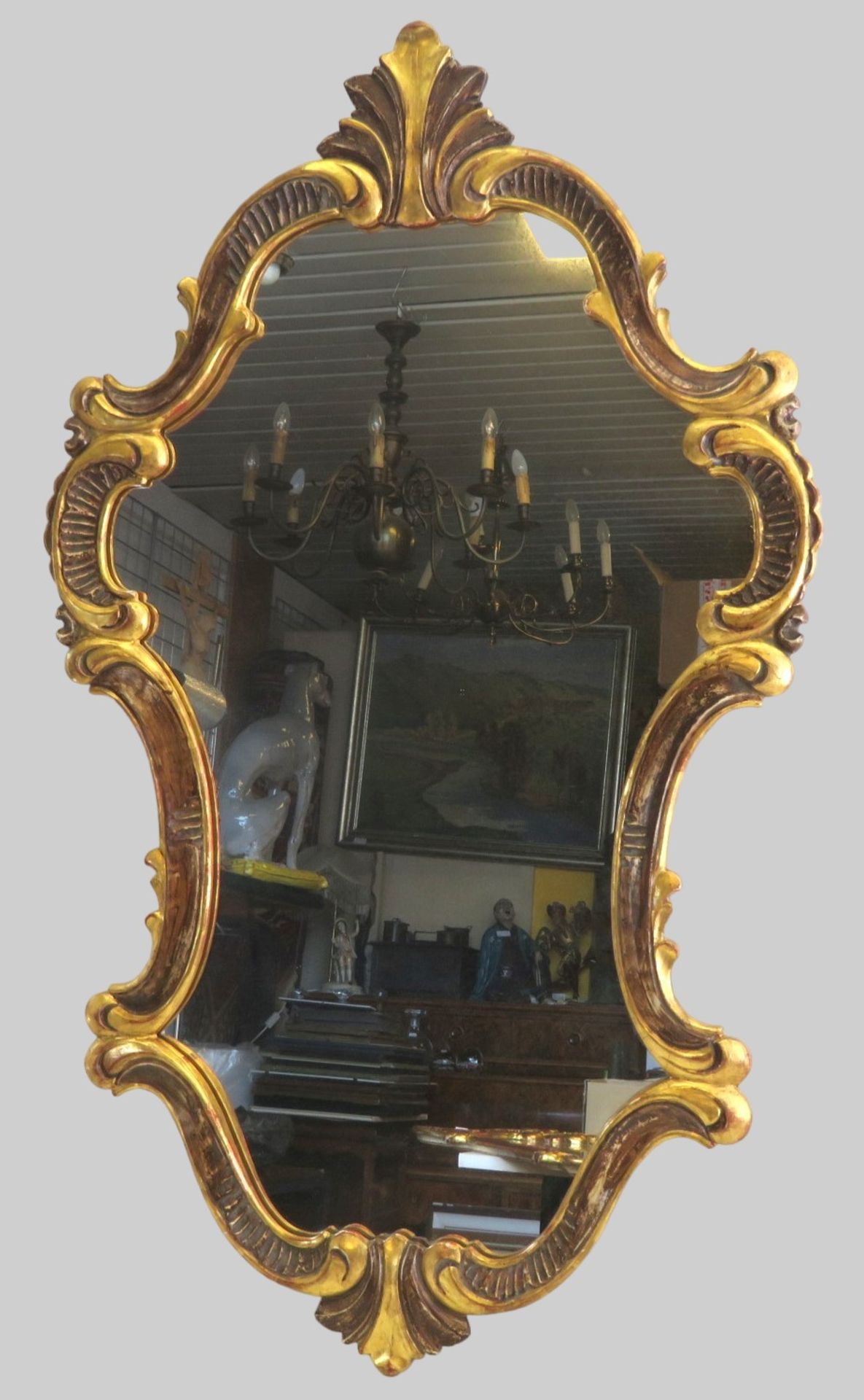 Spiegel, Barockstil, Holz geschnitzt und blattvergoldet, 90 x 55 cm.