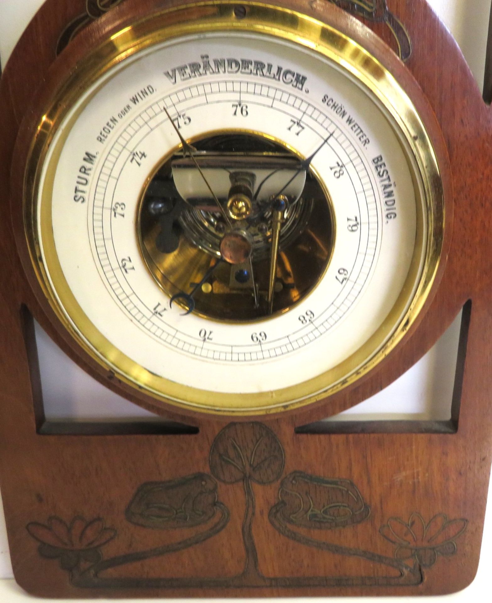 Barometer, Jugendstil, um 1900, Edelholz mit Messingeinlagen, 61 x 20 x 5 cm. - Image 2 of 4