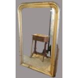 Großer Spiegel, Biedermeier, Mitte 19. Jahrhundert, blattvergoldet, best., 151,5 x 93 cm.