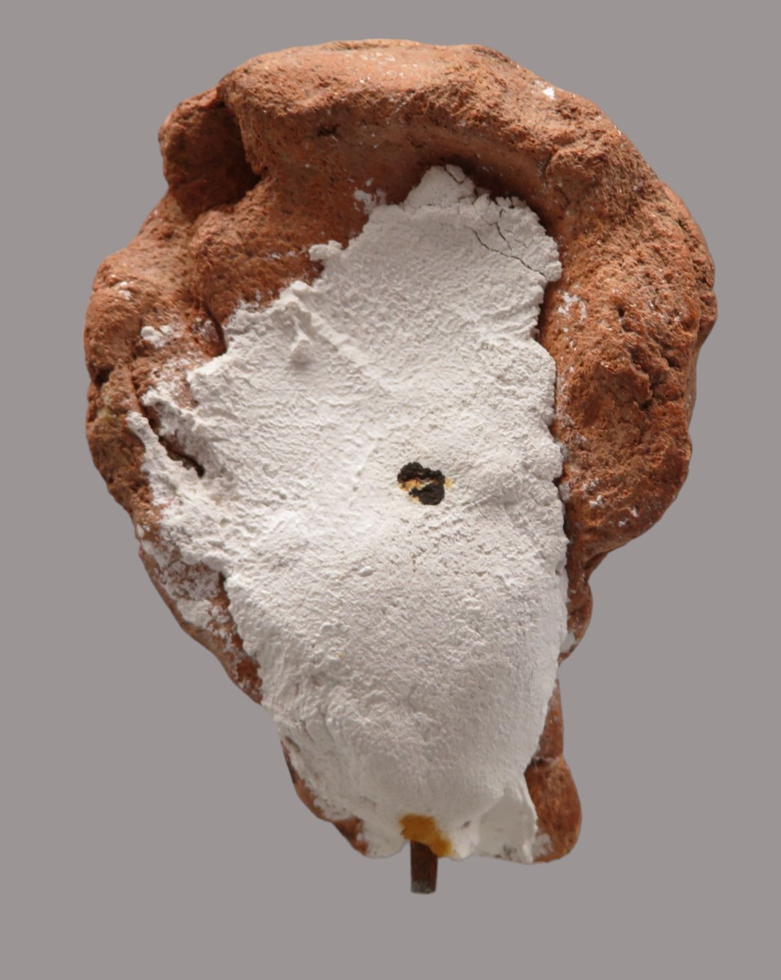 Terrakotta Kopf, wohl Hellenistisch/Römisch, 323 v. Chr. bis 30 v. Chr., Ausgrabung, versehen mit I - Image 2 of 3