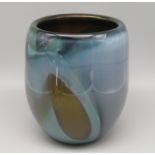 Designer Vase, 1960/70er Jahre, dickwandiges Glas mit farbigen Einschmelzungen, sign. "Chr. v. Olst