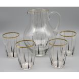 5 teiliges Glas-Set, 1950er Jahre, farbloses Glas mit Email- und Goldbemalung, Goldrand, Krug h 21 