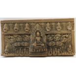 Wandfries, Indien/Tibet/Nepal, Ton mit reliefierten Buddhadarstellungen, 19 x 38 x 2,5 cm.