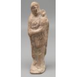 Antike Ausgrabung, Frau mit Kind, Römisch, Terrakotta, gereinigter Bodenfund, rest., 12,7 x 3,9 cm;