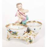 SALIERENFIGUR/ TAZZA, wohl Königl Porzellanmanuf Meissen,