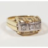 RING, späte Art Deco Epoche, gespaltene Schulter,