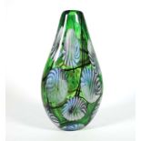 VASE, Murano, Keulenform, grünfarben unterstochenes Glas,