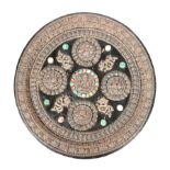 MANDALA/ RELIEF, Nepal/ Tibet, ebonisierte runde Holzplatte,