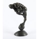 LINDBERG, Helge (1887-1928), wohl, "Der Denker", Bronze, H 36, min.läs. auf dem Sockel monogrammier