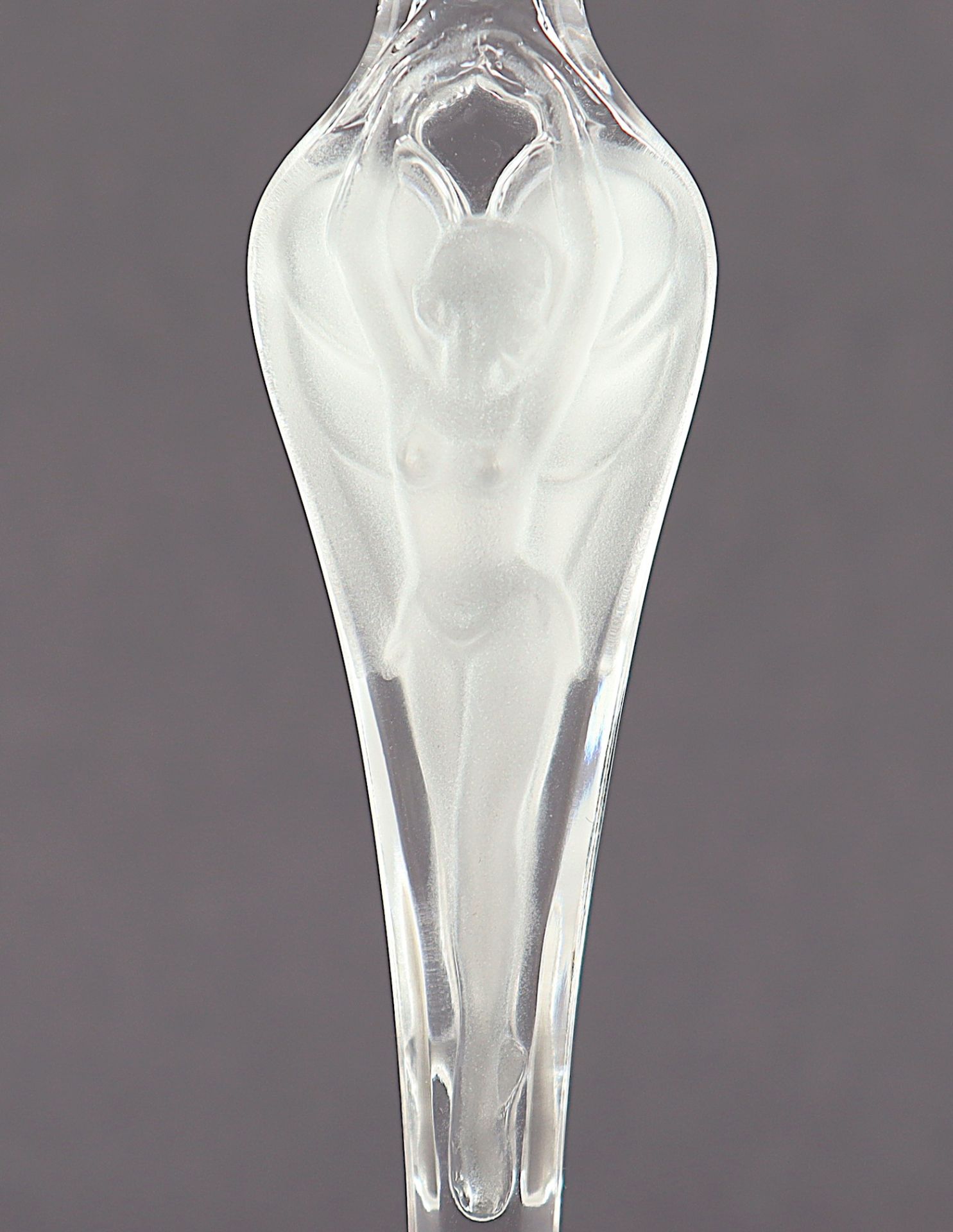 ZWÖLF WEINGLÄSER "PAVLOVA", Kristall, figürlicher Schaft teilw. satiniert, Fabergé - Bild 2 aus 2
