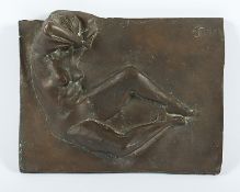 SANDER, Ernemann (*1925), "Sich entkleidender Frauenakt", Bronzeplatte, schwarzbraun patiniert, 16 
