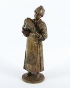 IFFLAND, Franz (1862-1933), "Frau mit Tambourin", Bronze, H 31, auf dem Sockel signiert 