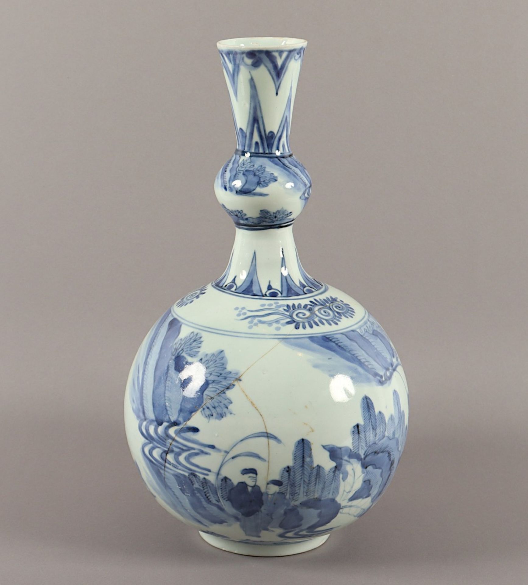 VASE, Porzellan, unterglasurblau dekoriert, H 36, rest., JAPAN, um 1700