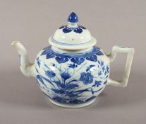 KANNE, Porzellan, unterglasurblau dekoriert, H 12, min.best. u. rest., CHINA, Kangxi-Periode 