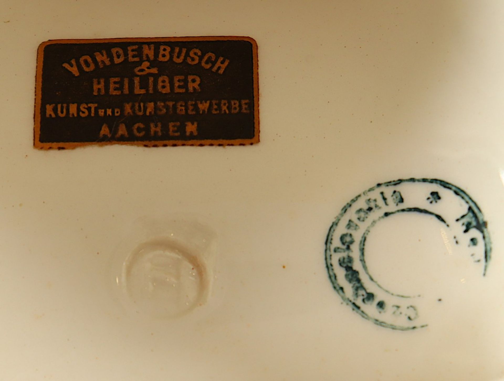 PAPAGEI, Keramik, farbig staffiert, L 43, TSCHECHIEN, um 1920/30 - Image 3 of 3