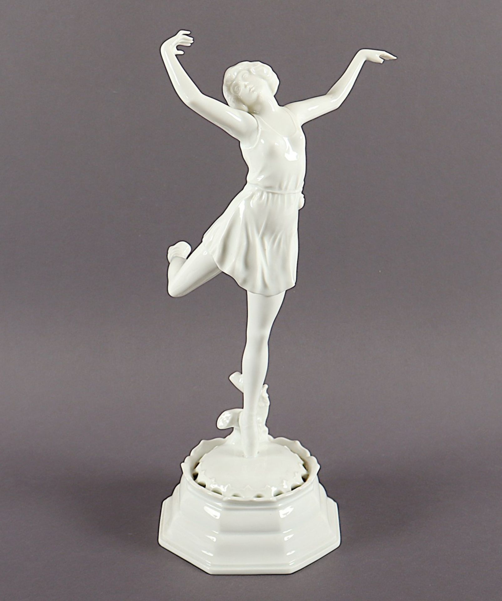 STECKSCHALENFIGUR "FRÜHLING", H 32, zwei Finger best., Modellnr. 211 a, Entwurf Dorothea CHAROL von