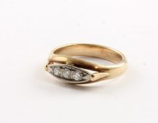 BRILLANT-RING, 585/ooo Gelbgold, besetzt mit Brillanten von zusammen ca. 0,15 ct., RG 53, 3,8g 