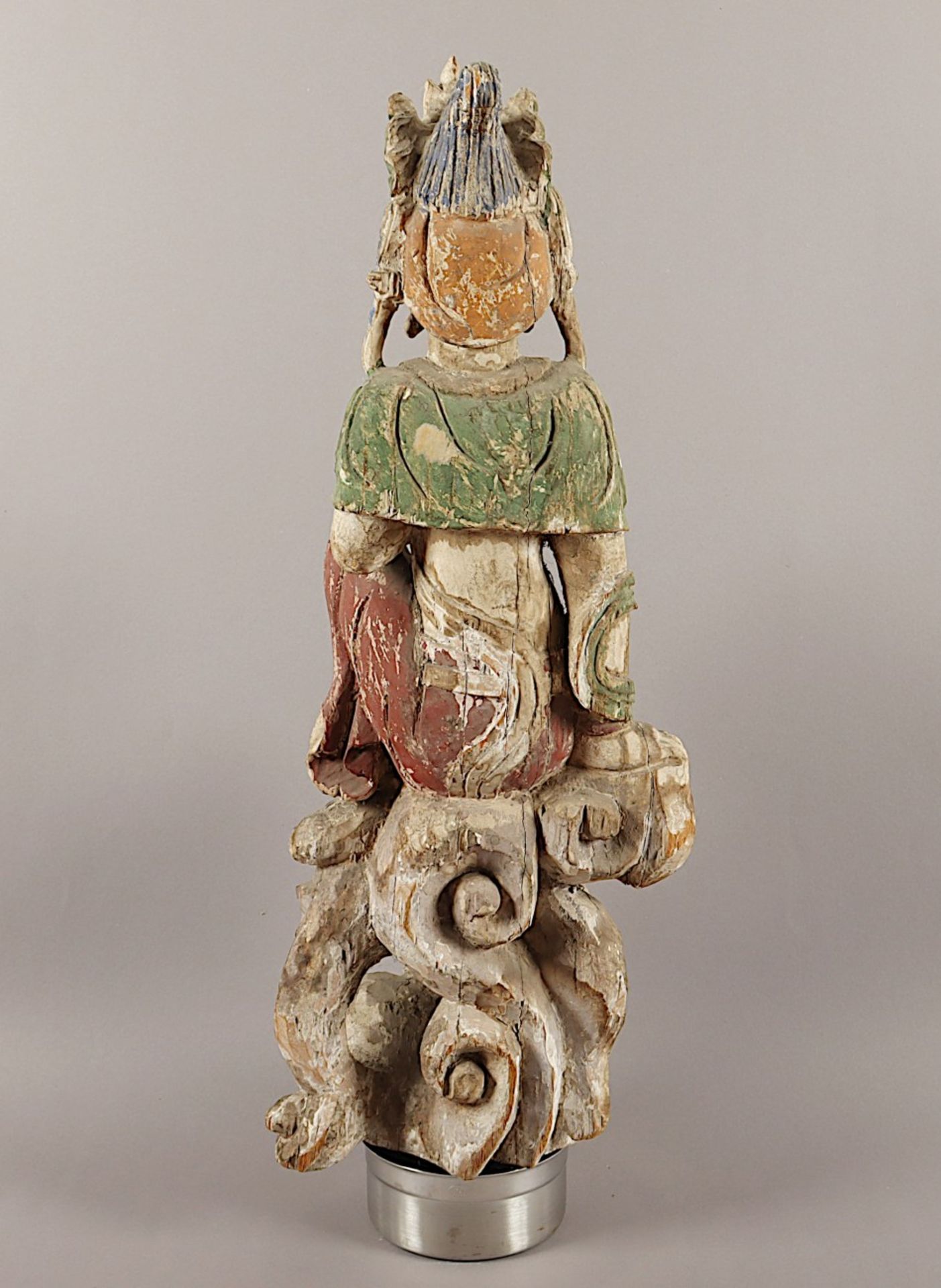 POTALAKA-GUANYIN, Holz mit Resten einer Farbfassung, in rajalilasana, dem "Königsspielsitz", auf ei - Image 4 of 5