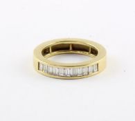 HALBMEMORY-RING, 750/ooo Gelbgold, besetzt mit Diamantbaguetten von zusammen ca. 1,1 ct., RG 54, 6,