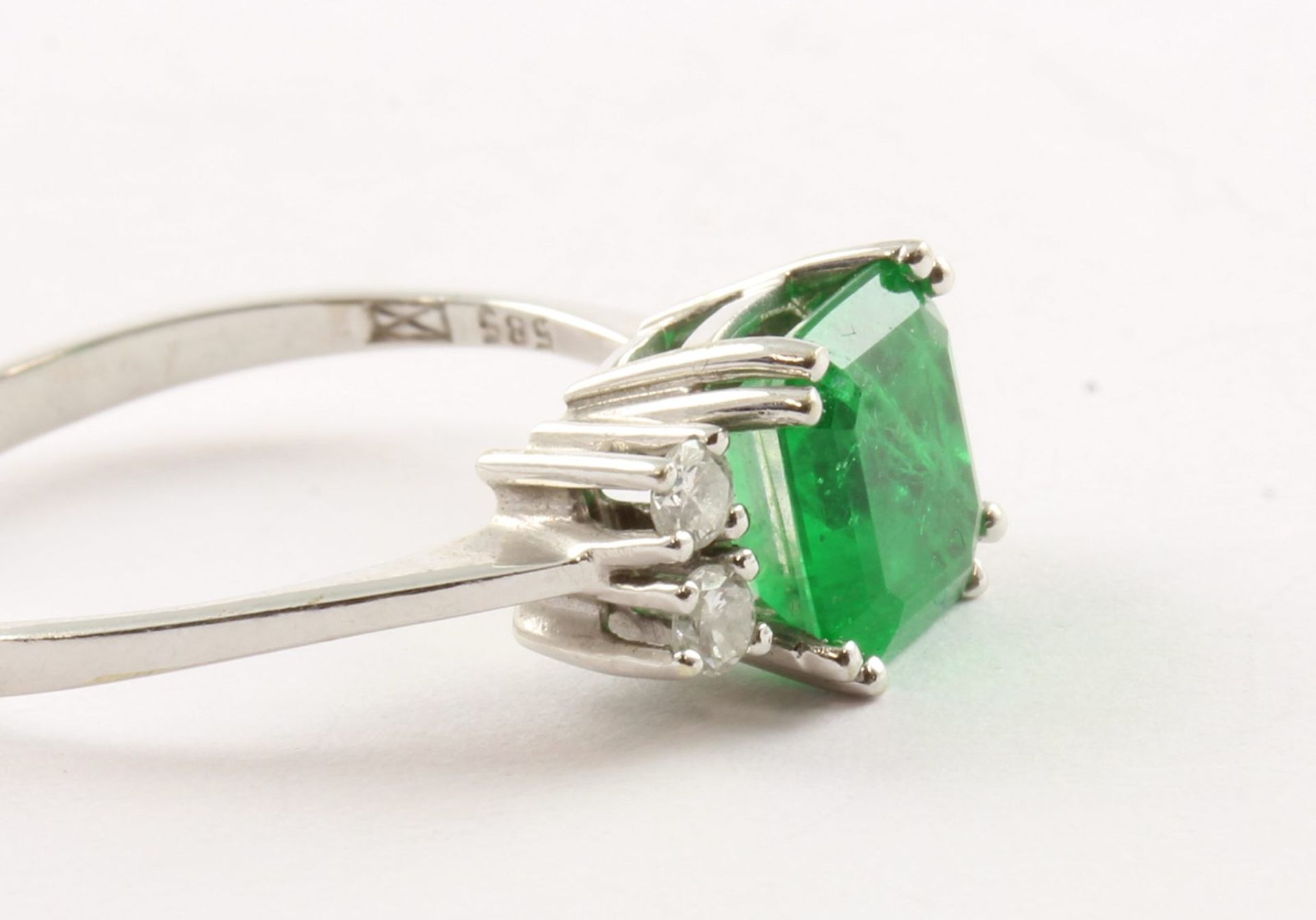Smaragd-Ring, 585/ooo WG, Brill. - Image 2 of 2