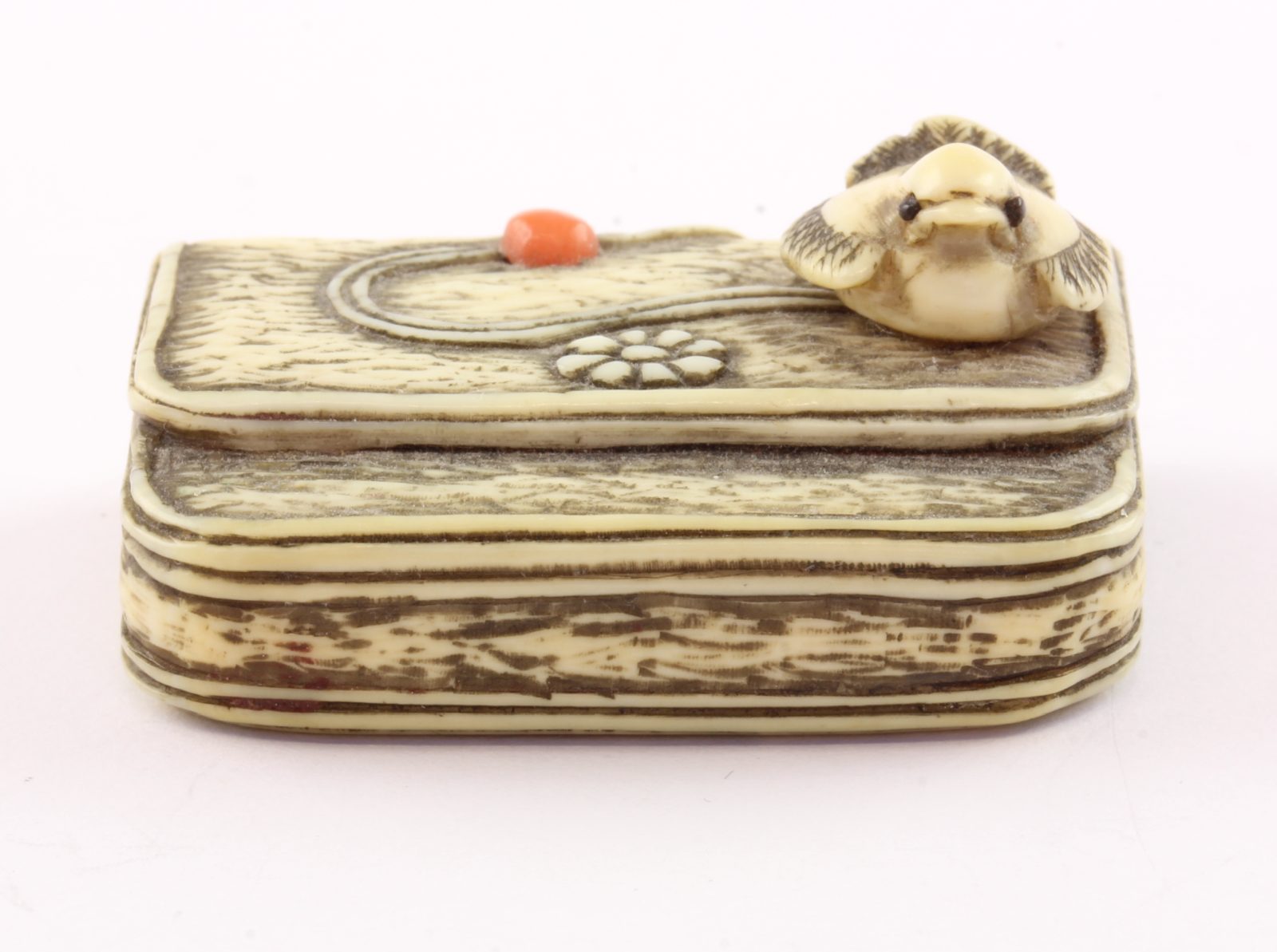 Netsuke Tabako-ire, Fukura suzume, Elfenbein, Japan, 19.Jh. - Image 6 of 7