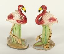 Gartenfiguren Paar "Flamingos", Keramik, besch.