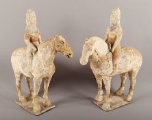 Zwei Reiterfiguren, Terrakotta, H je 40, rest., CHINA, Tang-Zeit