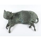 Binding, Wolfgang, "Liegende Katze", Bronze