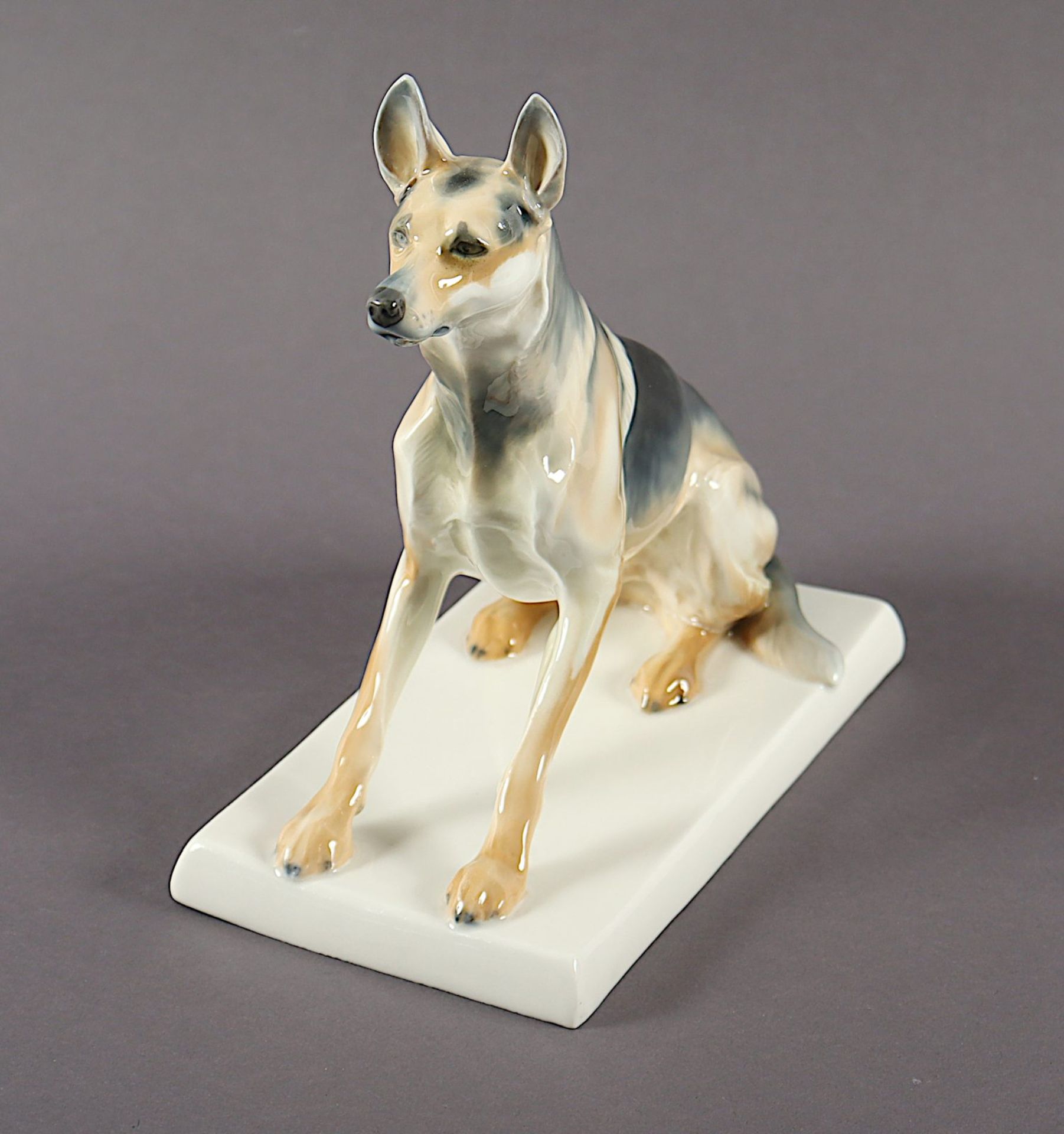 sitzender Schäferhund, Paul Walther, Meissen, vor 1924