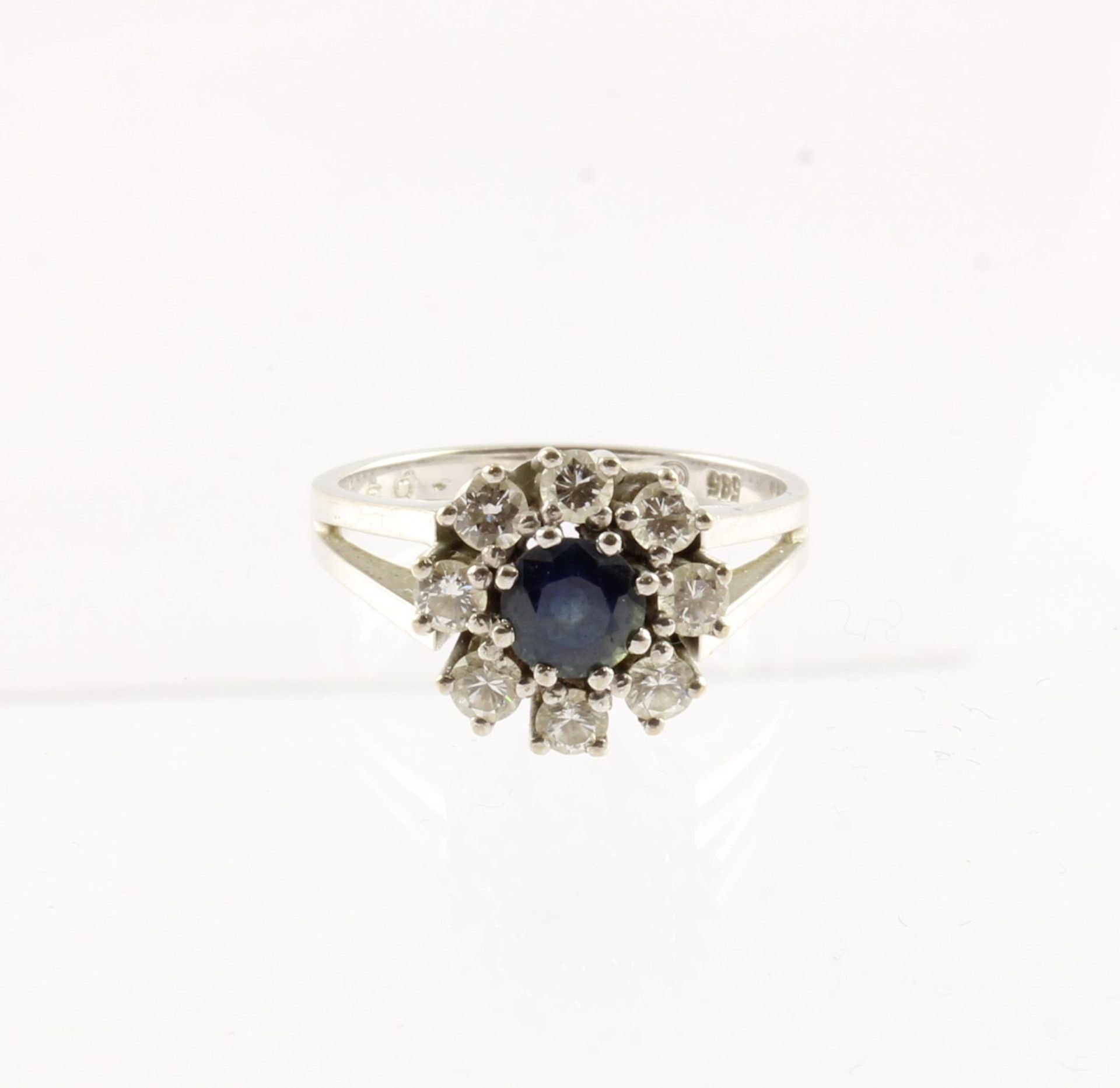 Safir-Ring, 585/ooo WG, Brill., 6,6g