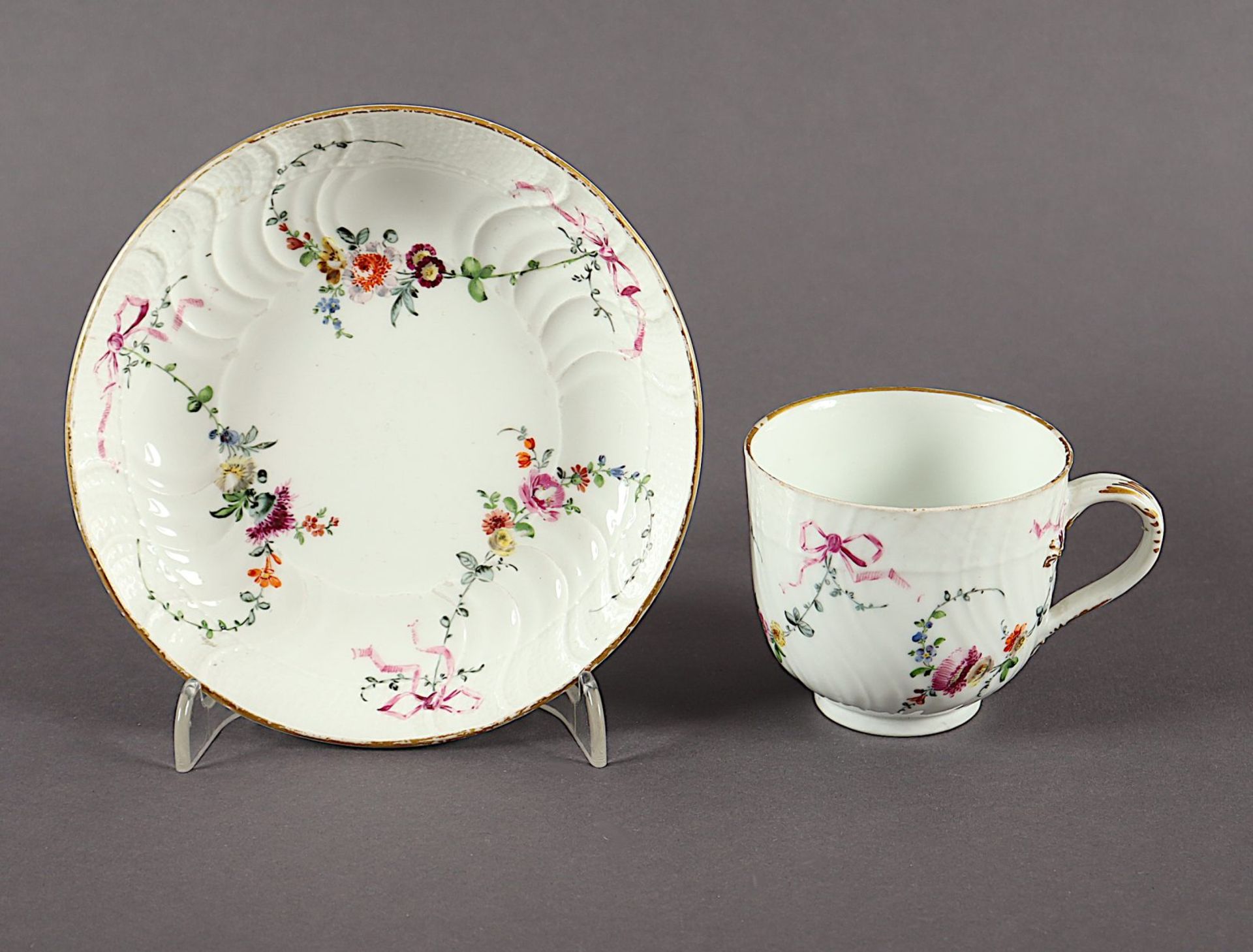 Tasse mit Untertasse, Neu-Brandenstein, Blumengirlanden, Meissen, um 1770