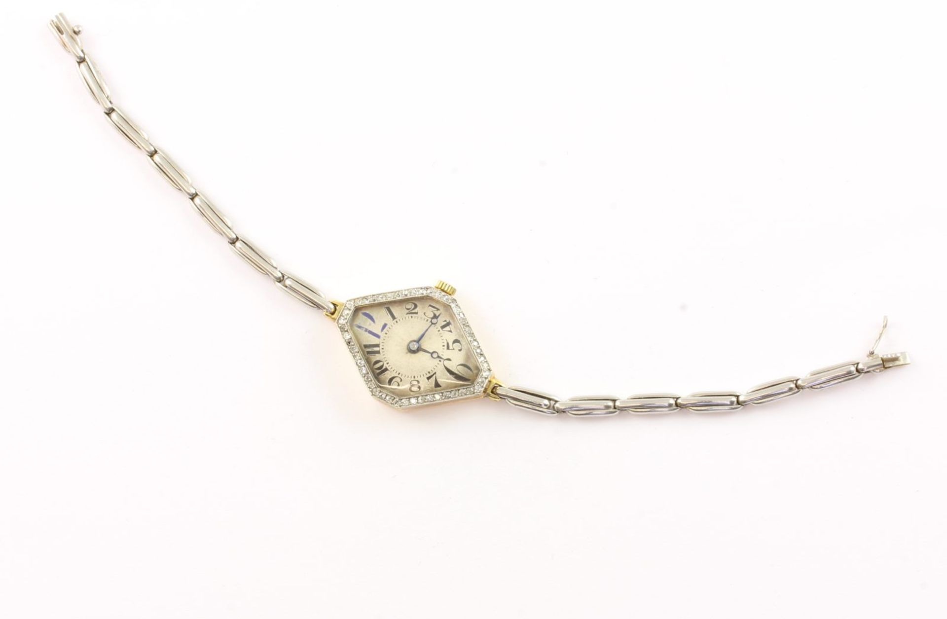 Armbanduhr, 750/ooo GG, 50 Altschliff Diamanten, ca. 0,50 ct, 19g