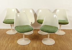 sechs Stühle "Tulip", einer besch. und ohne Polster, Saarinen, Knoll