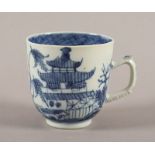 Tasse, Porzellan, Unterglasurblau dekoriert, China, um 1800
